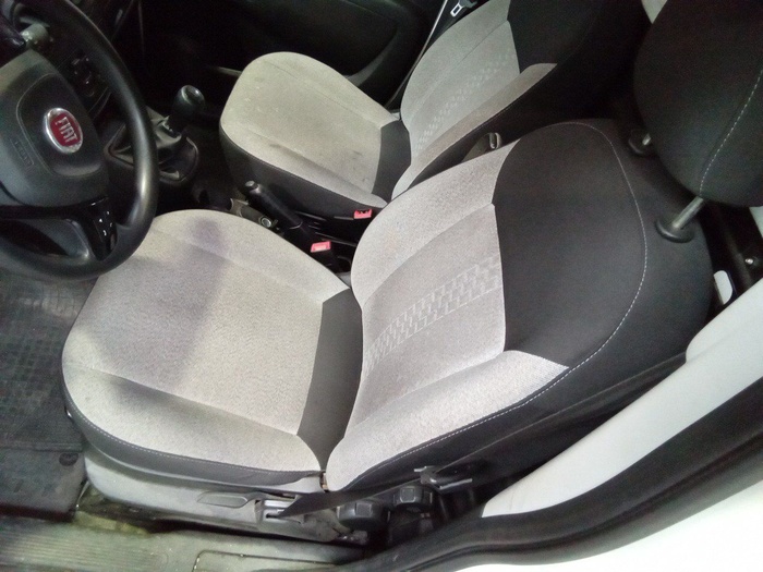 Fiat Fiorino Cargo Furgon 1.3 Multijet SX N1 70 kW (95 CV) Vehículo usado en Madrid Fiat Fiorino Cargo Furgon 1.3 Multijet SX N1 70 kW (95 CV) Vehículo usado en Madrid