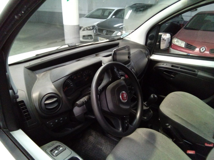 Fiat Fiorino Cargo Furgon 1.3 Multijet SX N1 70 kW (95 CV) Vehículo usado en Madrid Fiat Fiorino Cargo Furgon 1.3 Multijet SX N1 70 kW (95 CV) Vehículo usado en Madrid