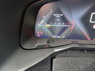 DS DS7 Crossback BlueHDi 130 DE Performance Line AT 96 kW (130 CV) 6 DS DS7 Crossback BlueHDi 130 DE Performance Line AT 96 kW (130 CV) 6