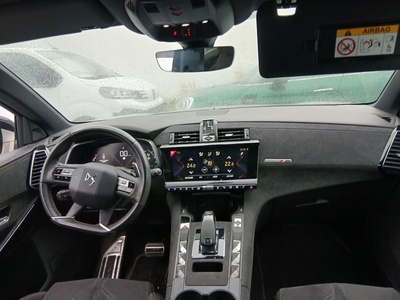 DS DS7 Crossback BlueHDi 130 DE Performance Line AT 96 kW (130 CV) 8 DS DS7 Crossback BlueHDi 130 DE Performance Line AT 96 kW (130 CV) 8