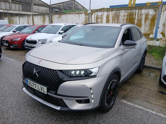 DS DS7 Crossback BlueHDi 130 DE Performance Line AT 96 kW (130 CV) Vehículo usado en Madrid DS DS7 Crossback BlueHDi 130 DE Performance Line AT 96 kW (130 CV) Vehículo usado en Madrid