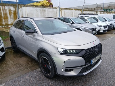 DS DS7 Crossback BlueHDi 130 DE Performance Line AT 96 kW (130 CV) 4 DS DS7 Crossback BlueHDi 130 DE Performance Line AT 96 kW (130 CV) 4