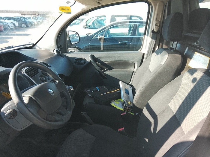 Renault Kangoo Furgon Profesional Blue dCi 59 kW (80 CV) Vehículo usado en Madrid Renault Kangoo Furgon Profesional Blue dCi 59 kW (80 CV) Vehículo usado en Madrid