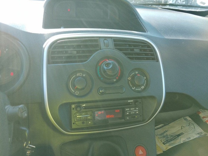 Renault Kangoo Furgon Profesional Blue dCi 59 kW (80 CV) Vehículo usado en Madrid Renault Kangoo Furgon Profesional Blue dCi 59 kW (80 CV) Vehículo usado en Madrid