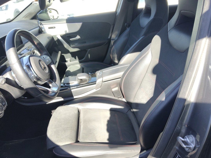 Mercedes-Benz Clase A 200 120 kW (163 CV) Vehículo usado en Madrid Mercedes-Benz Clase A 200 120 kW (163 CV) Vehículo usado en Madrid