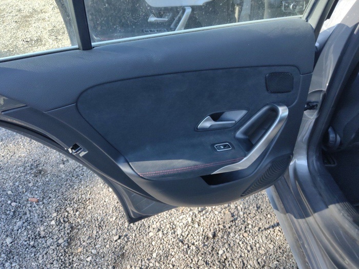 Mercedes-Benz Clase A 200 120 kW (163 CV) Vehículo usado en Madrid Mercedes-Benz Clase A 200 120 kW (163 CV) Vehículo usado en Madrid