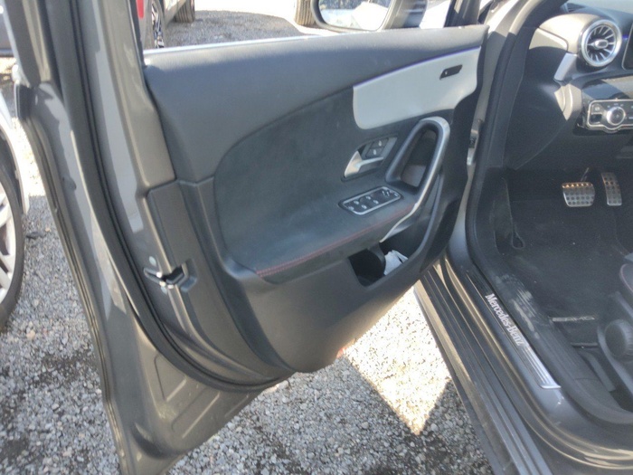 Mercedes-Benz Clase A 200 120 kW (163 CV) Vehículo usado en Madrid Mercedes-Benz Clase A 200 120 kW (163 CV) Vehículo usado en Madrid