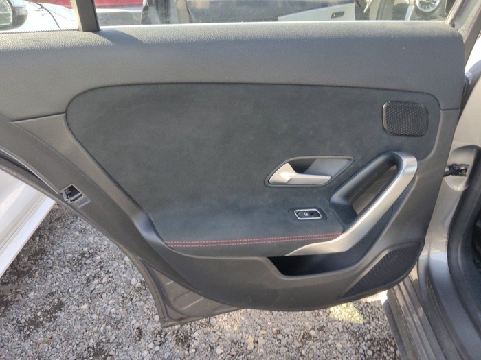 Mercedes-Benz Clase A 200 120 kW (163 CV) Vehículo usado en Madrid Mercedes-Benz Clase A 200 120 kW (163 CV) Vehículo usado en Madrid