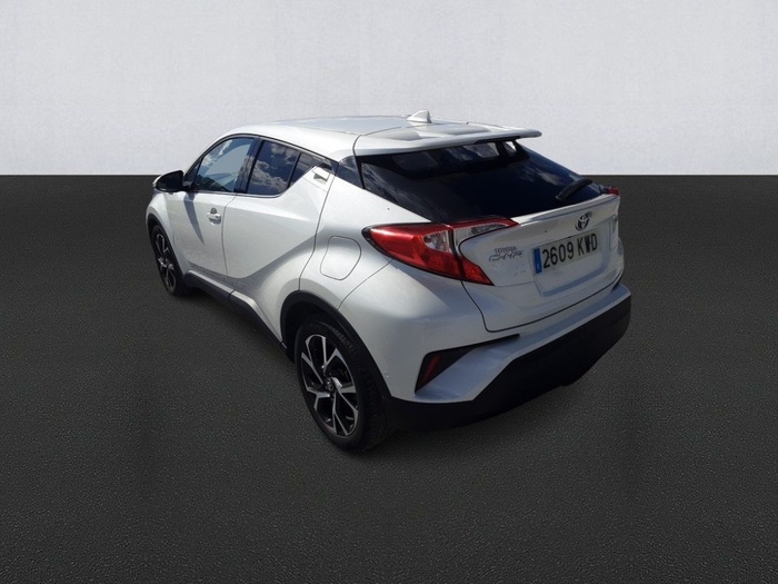 Toyota C-HR 1.8 125H Advance 90 kW (122 CV) Vehículo usado en Madrid Toyota C-HR 1.8 125H Advance 90 kW (122 CV) Vehículo usado en Madrid
