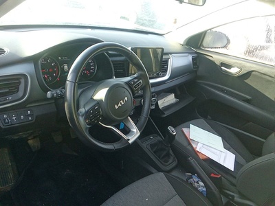 Kia Stonic 1.0 T-GDi MHEV iMT Concept 74 kW (100 CV) 7 Kia Stonic 1.0 T-GDi MHEV iMT Concept 74 kW (100 CV) 7