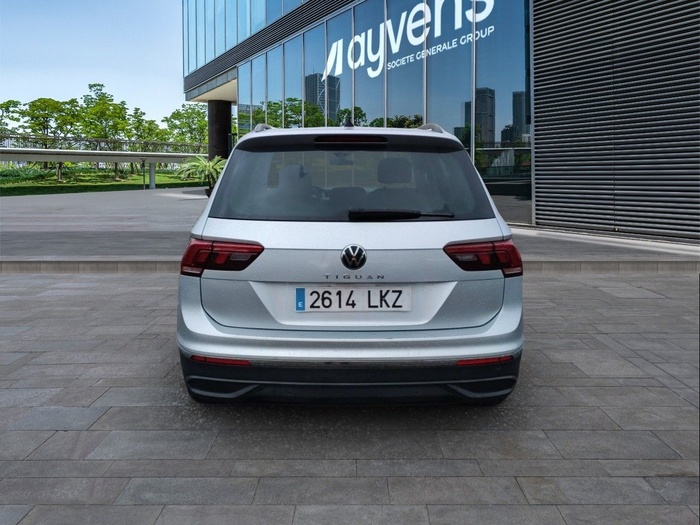 Volkswagen Tiguan Life 2.0 TDI 110 kW (150 CV) DSG Vehículo usado en Madrid Volkswagen Tiguan Life 2.0 TDI 110 kW (150 CV) DSG Vehículo usado en Madrid