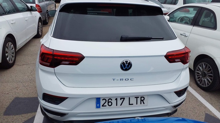 Volkswagen T-Roc Advance R-Line 1.0 TSI 81 kW (110 CV) Vehículo usado en Madrid Volkswagen T-Roc Advance R-Line 1.0 TSI 81 kW (110 CV) Vehículo usado en Madrid