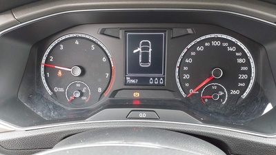 Volkswagen T-Roc Advance R-Line 1.0 TSI 81 kW (110 CV) 7 Volkswagen T-Roc Advance R-Line 1.0 TSI 81 kW (110 CV) 7