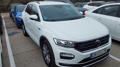 Volkswagen T-Roc Advance R-Line 1.0 TSI 81 kW (110 CV) 4 Volkswagen T-Roc Advance R-Line 1.0 TSI 81 kW (110 CV) 4