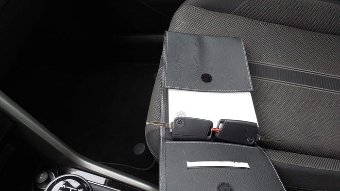 Volkswagen T-Roc Advance R-Line 1.0 TSI 81 kW (110 CV) Vehículo usado en Madrid Volkswagen T-Roc Advance R-Line 1.0 TSI 81 kW (110 CV) Vehículo usado en Madrid