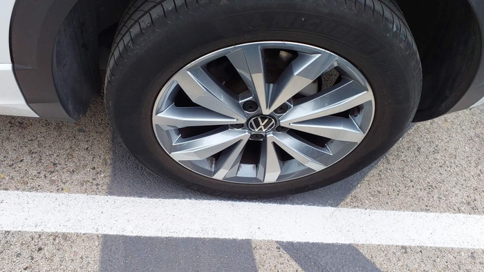 Volkswagen T-Roc Advance R-Line 1.0 TSI 81 kW (110 CV) Vehículo usado en Madrid Volkswagen T-Roc Advance R-Line 1.0 TSI 81 kW (110 CV) Vehículo usado en Madrid