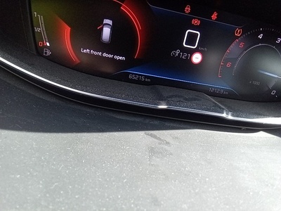 Peugeot 3008 BlueHDi 130 S&S Active Pack 96 kW (130 CV) 11 Peugeot 3008 BlueHDi 130 S&S Active Pack 96 kW (130 CV) 11