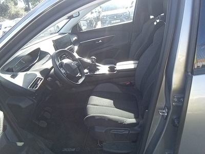 Peugeot 3008 BlueHDi 130 S&S Active Pack 96 kW (130 CV) 10 Peugeot 3008 BlueHDi 130 S&S Active Pack 96 kW (130 CV) 10