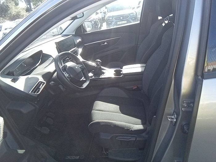 Peugeot 3008 BlueHDi 130 S&S Active Pack 96 kW (130 CV) Vehículo usado en Madrid Peugeot 3008 BlueHDi 130 S&S Active Pack 96 kW (130 CV) Vehículo usado en Madrid