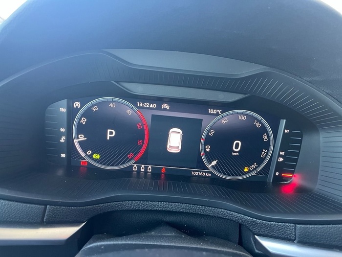 Skoda Karoq 2.0 TDI Ambition 4X4 DSG 110 kW (150 CV) Vehículo usado en Madrid Skoda Karoq 2.0 TDI Ambition 4X4 DSG 110 kW (150 CV) Vehículo usado en Madrid