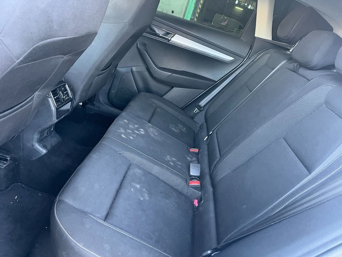 Skoda Karoq 2.0 TDI Ambition 4X4 DSG 110 kW (150 CV) Vehículo usado en Madrid Skoda Karoq 2.0 TDI Ambition 4X4 DSG 110 kW (150 CV) Vehículo usado en Madrid