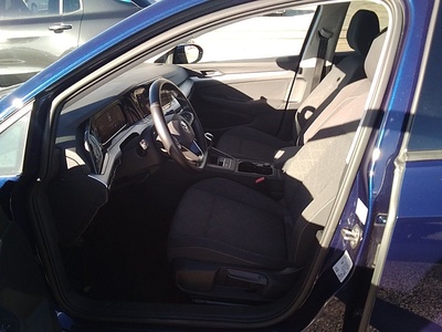 Volkswagen Golf Life 2.0 TDI 85 kW (115 CV) 12 Volkswagen Golf Life 2.0 TDI 85 kW (115 CV) 12