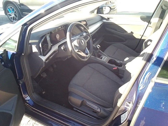 Volkswagen Golf Life 2.0 TDI 85 kW (115 CV) Vehículo usado en Madrid Volkswagen Golf Life 2.0 TDI 85 kW (115 CV) Vehículo usado en Madrid