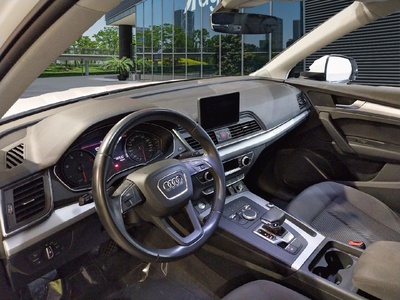 Audi Q5 Advanced 35 TDI quattro 120 kW (163 CV) S tronic 7 Audi Q5 Advanced 35 TDI quattro 120 kW (163 CV) S tronic 7