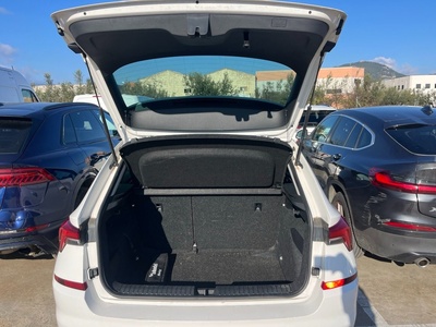 Skoda Kamiq 1.0 TSI Emotion DSG 81 kW (110 CV) 15 Skoda Kamiq 1.0 TSI Emotion DSG 81 kW (110 CV) 15