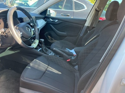 Skoda Kamiq 1.0 TSI Emotion DSG 81 kW (110 CV) 10 Skoda Kamiq 1.0 TSI Emotion DSG 81 kW (110 CV) 10