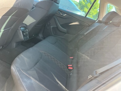 Skoda Kamiq 1.0 TSI Emotion DSG 81 kW (110 CV) 9 Skoda Kamiq 1.0 TSI Emotion DSG 81 kW (110 CV) 9