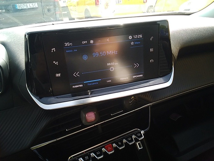 Peugeot 2008 Puretech 100 S&S Active 75 kW (100 CV) Vehículo usado en Madrid Peugeot 2008 Puretech 100 S&S Active 75 kW (100 CV) Vehículo usado en Madrid