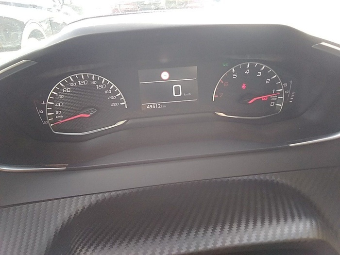 Peugeot 2008 Puretech 100 S&S Active 75 kW (100 CV) Vehículo usado en Madrid Peugeot 2008 Puretech 100 S&S Active 75 kW (100 CV) Vehículo usado en Madrid