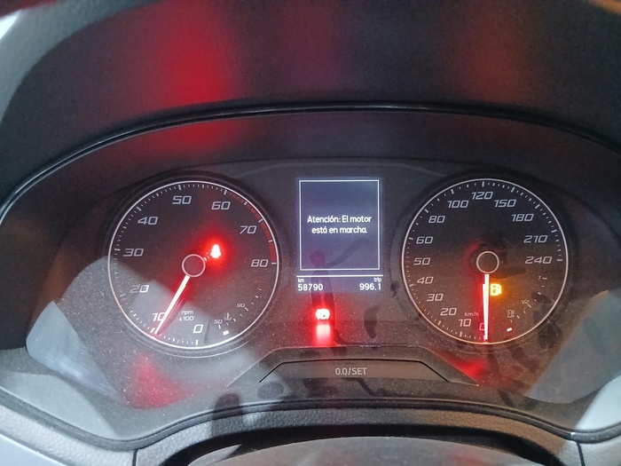 SEAT Arona 1.0 TSI Style Go2 81 kW (110 CV) Vehículo usado en Madrid SEAT Arona 1.0 TSI Style Go2 81 kW (110 CV) Vehículo usado en Madrid