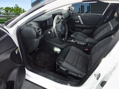 Citroen C4 BlueHDi 130 S&S Feel Pack EAT8 96 kW (130 CV) 7 Citroen C4 BlueHDi 130 S&S Feel Pack EAT8 96 kW (130 CV) 7