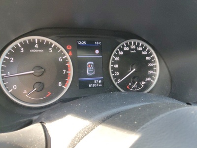 Nissan Juke DIG-T Acenta 84 kW (114 CV) 8 Nissan Juke DIG-T Acenta 84 kW (114 CV) 8