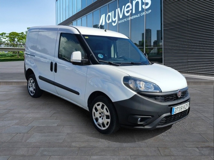 Fiat Dobló Cargo 1.4 T-Jet CNG SX 88 kW (120 CV) Vehículo usado en Madrid Fiat Dobló Cargo 1.4 T-Jet CNG SX 88 kW (120 CV) Vehículo usado en Madrid