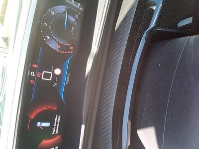 Peugeot 508 BlueHDi 130 S&S Active EAT8 96 kW (130 CV) 8 Peugeot 508 BlueHDi 130 S&S Active EAT8 96 kW (130 CV) 8