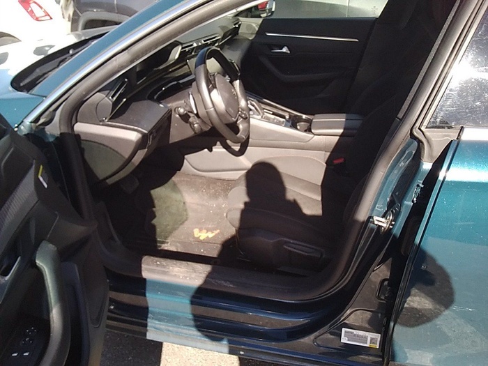 Peugeot 508 BlueHDi 130 S&S Active EAT8 96 kW (130 CV) Vehículo usado en Madrid Peugeot 508 BlueHDi 130 S&S Active EAT8 96 kW (130 CV) Vehículo usado en Madrid