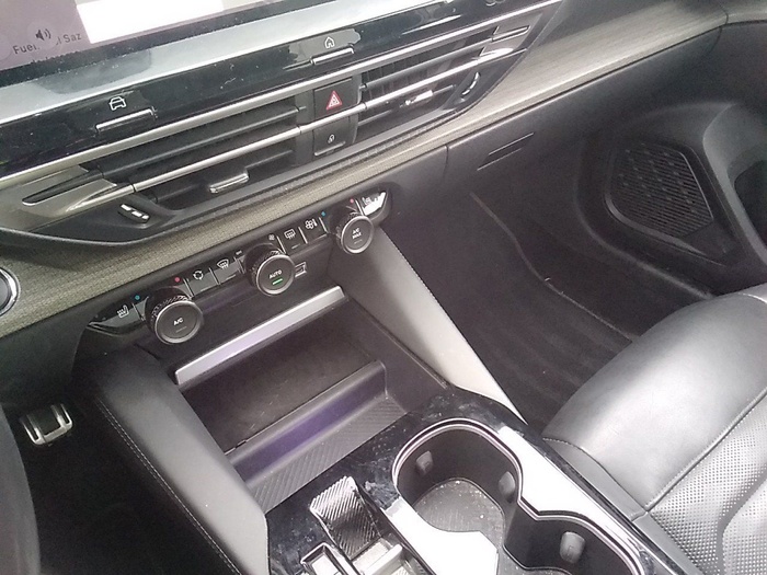 Citroen C5 X Hybrid 225 Shine Pack e-EAT8 165 kW (225 CV) Vehículo usado en Madrid Citroen C5 X Hybrid 225 Shine Pack e-EAT8 165 kW (225 CV) Vehículo usado en Madrid