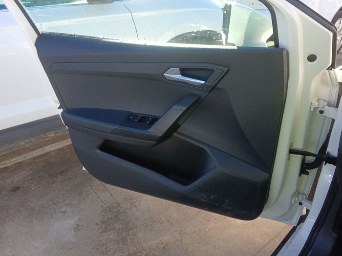 SEAT Arona 1.6 TDI Style Go Eco 70 kW (95 CV) Vehículo usado en Madrid SEAT Arona 1.6 TDI Style Go Eco 70 kW (95 CV) Vehículo usado en Madrid