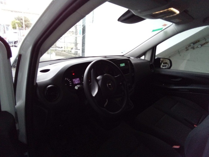 Mercedes-Benz Vito Furgon 110 CDI Pro larga 75 kW (102 CV) Vehículo usado en Madrid Mercedes-Benz Vito Furgon 110 CDI Pro larga 75 kW (102 CV) Vehículo usado en Madrid