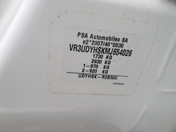 Peugeot 2008 BlueHDi 110 S&S Active Pack 81 kW (110 CV) Vehículo usado en Madrid Peugeot 2008 BlueHDi 110 S&S Active Pack 81 kW (110 CV) Vehículo usado en Madrid