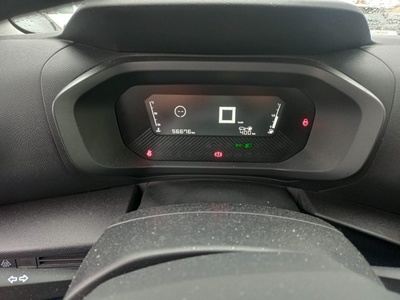 Citroen C4 BlueHDi 110 S&S Live Pack 81 kW (110 CV) 9 Citroen C4 BlueHDi 110 S&S Live Pack 81 kW (110 CV) 9