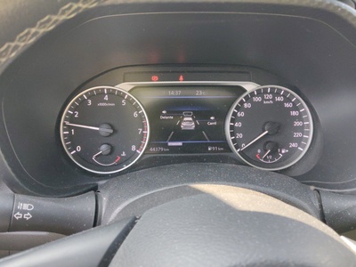 Nissan Juke DIG-T N-Connecta 4x2 84 kW (114 CV) 8 Nissan Juke DIG-T N-Connecta 4x2 84 kW (114 CV) 8