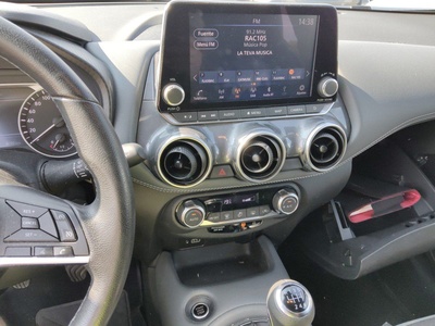 Nissan Juke DIG-T N-Connecta 4x2 84 kW (114 CV) 14 Nissan Juke DIG-T N-Connecta 4x2 84 kW (114 CV) 14