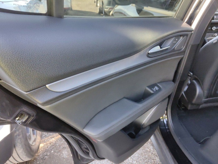 Alfa Romeo Stelvio 2.2 Diesel Sprint AWD 140 kW (190 CV) Vehículo usado en Madrid Alfa Romeo Stelvio 2.2 Diesel Sprint AWD 140 kW (190 CV) Vehículo usado en Madrid