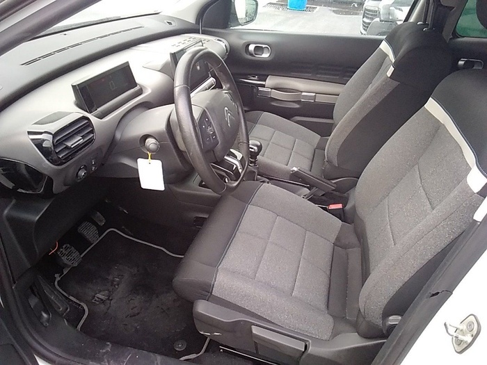 Citroen C4 Cactus BlueHDi 100 S&S Shine 75 kW (102 CV) Vehículo usado en Madrid Citroen C4 Cactus BlueHDi 100 S&S Shine 75 kW (102 CV) Vehículo usado en Madrid