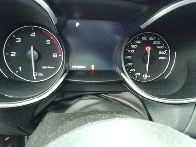 Alfa Romeo Stelvio 2.2 Diésel Sprint+ Q4 140 kW (190 CV) 8 Alfa Romeo Stelvio 2.2 Diésel Sprint+ Q4 140 kW (190 CV) 8