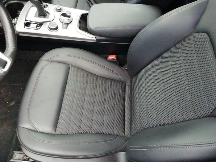 Alfa Romeo Stelvio 2.2 Diésel Sprint+ Q4 140 kW (190 CV) Vehículo usado en Madrid Alfa Romeo Stelvio 2.2 Diésel Sprint+ Q4 140 kW (190 CV) Vehículo usado en Madrid